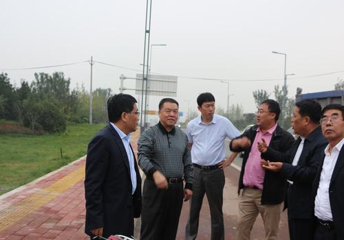 陜煤集團總經(jīng)理助理、建設(shè)集團聯(lián)合黨委書記、董事長寧興剛節(jié)日期間深入寶雞分公司施工現(xiàn)場視察慰問