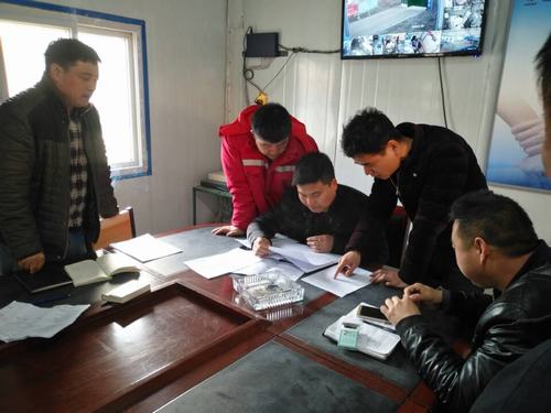 礦建二公司車村項目部提前完成四月生產(chǎn)任務