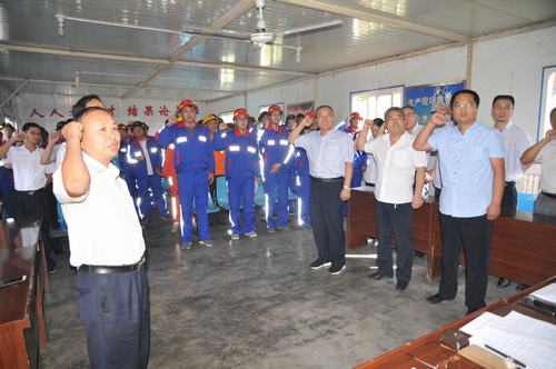 陜煤建設(shè)掘進(jìn)公司：打造“掘進(jìn)鐵軍”誓師會定目標(biāo) 鼓士氣 提信心