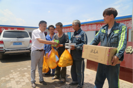 陜煤建設(shè)機(jī)電安裝公司啟動(dòng)“送清涼、查隱患、保安康”活動(dòng)