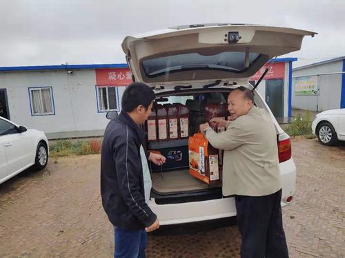 陜煤建設(shè)掘進(jìn)公司“雙節(jié)”前慰問一線職工