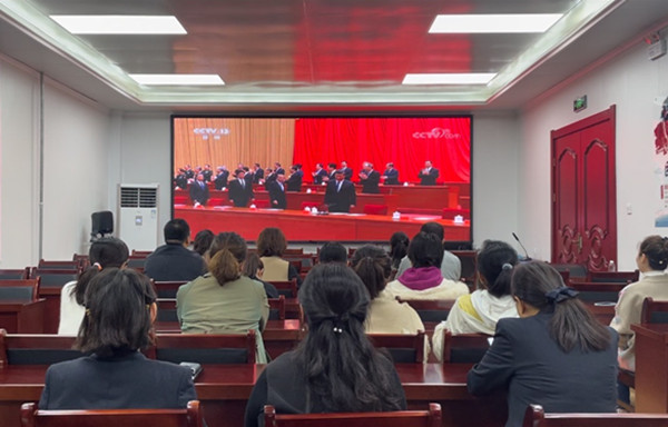 陜煤建設(shè)機電安裝公司集中觀看紀念辛亥革命110周年大會直播