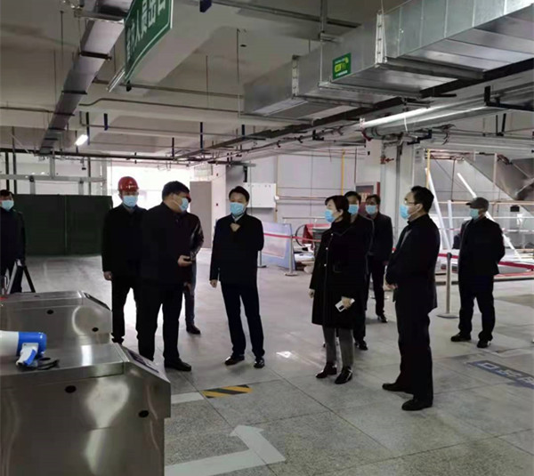 彬州市市長陳加寶、副市長張虹一行蒞臨銀西高鐵彬州東站前廣場項目指導(dǎo)工作