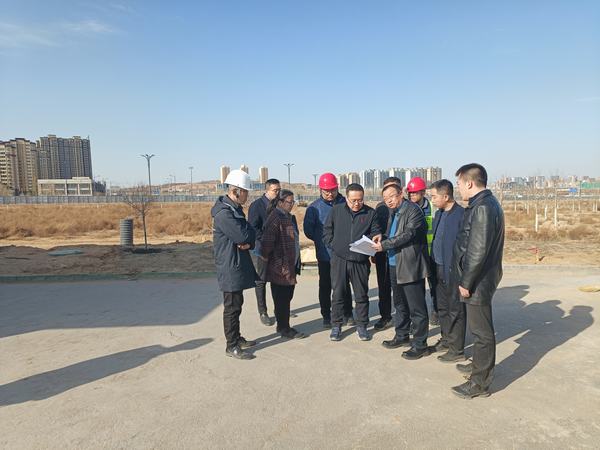 榆林市政協(xié)副主席、市發(fā)改委主任楊揚(yáng)一行蒞臨科創(chuàng)新城同慧運(yùn)動(dòng)公園項(xiàng)目調(diào)研指導(dǎo)工作