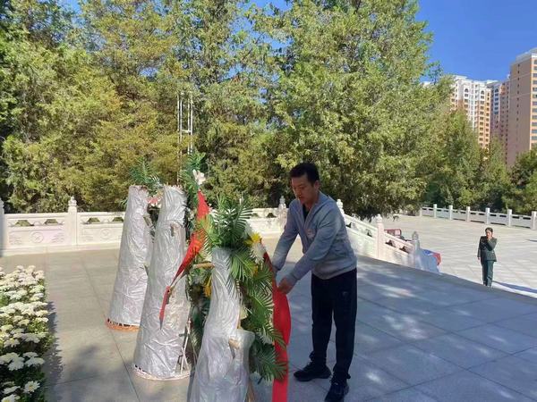 陜煤建設(shè)銅煤公司基層項(xiàng)目部開展“緬懷革命先烈 弘揚(yáng)烈士精神”主題活動