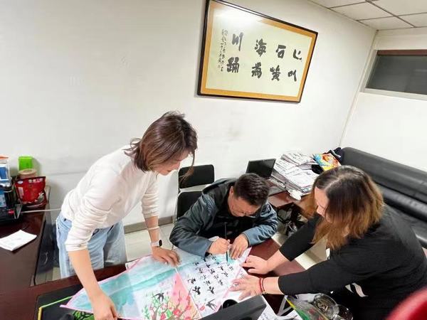 陜煤建設(shè)礦建二公司：當(dāng)讀書遇上繪畫 手帳的美好也是加倍幸福