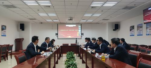 陜煤建設(shè)西北分公司開(kāi)展“憶經(jīng)典 頌黨恩”主題黨日活動(dòng)