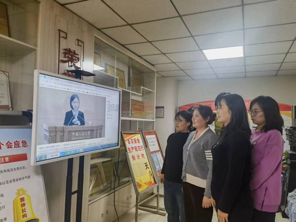 陜煤建設(shè)礦建二公司：看齊勞模標(biāo)桿 汲取奮進(jìn)力量