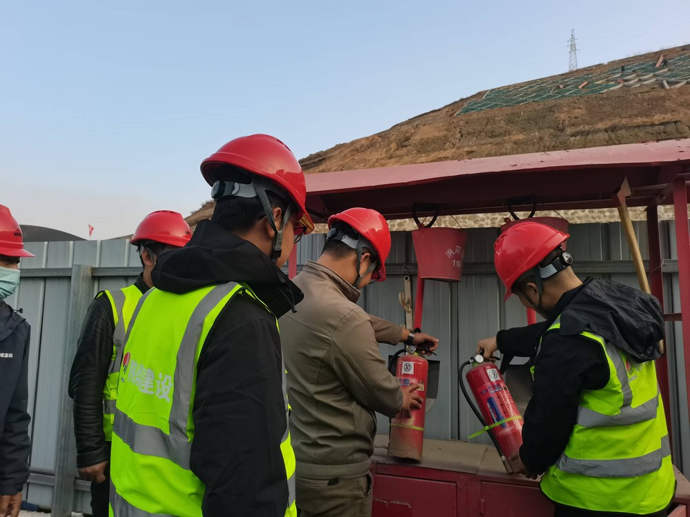 陜煤建設韓城分公司土建九項目部：“青”力保安全，助力“百日安全行”